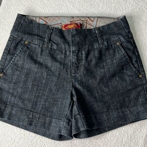 One5one stretch Dark Denim shorts women’s size 4